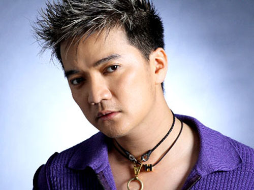 Đàm Vĩnh Hưng song ca với thí sinh “Tiếng hát mãi xanh”