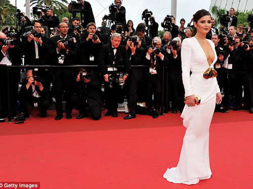 Cheryl Cole nổi bật tại Liên hoan phim Cannes