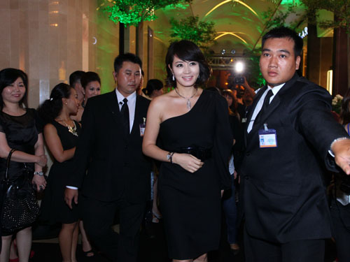 Kim Hye Soo quyến rũ, thân thiện tại TPHCM