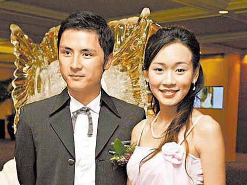 Dương Tư Kỳ và Lý Vĩnh Hào cưới sớm