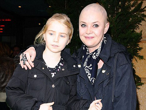Mỹ nữ Gail Porter hồi phục sau tự tử hụt