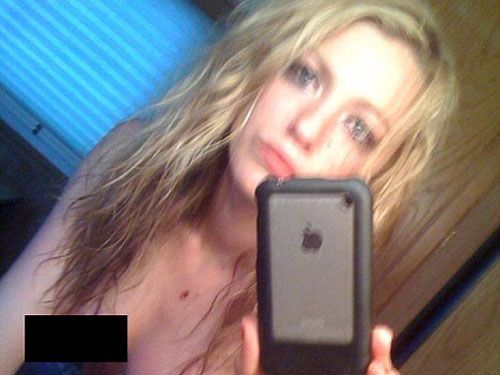 Sao phim “Gossip Girl” phủ nhận tin đồn ảnh nude