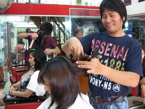 Đào tạo cắt tóc nam, giỏi nghề là sống khỏe - Barber Shop Vũ Trí