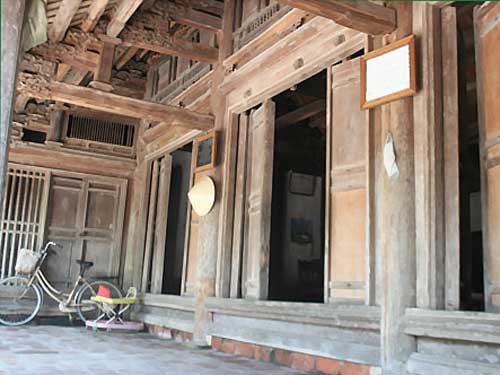 Ngôi nhà cổ truyền thống đẹp nhất Việt Nam - Báo Người lao động