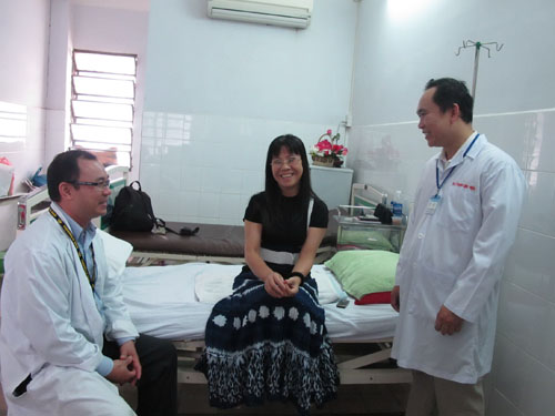 Ca sĩ Ánh Tuyết vượt bạo bệnh