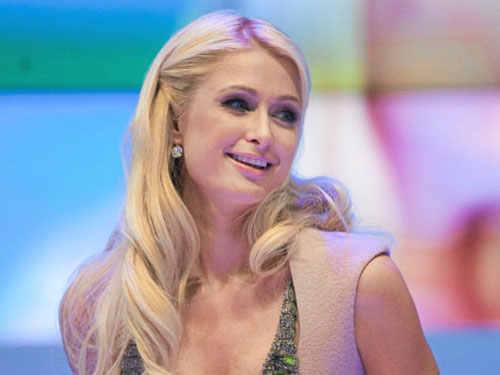 Bảo vệ Paris Hilton, 3 cảnh sát có thể bị sa thải