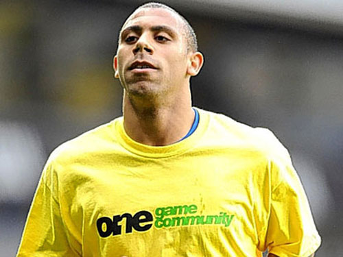 Em trai Rio Ferdinand bị dọa giết