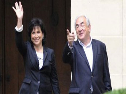 Vợ ông Strauss-Kahn chịu hết nổi chồng?