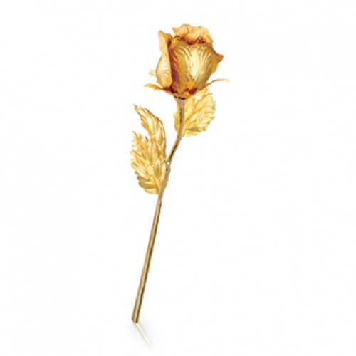 Những bông hồng mạ vàng rực rỡ này được làm bằng tay với độ chính xác cao và kỹ thuật hoàn hảo. Vẻ đẹp sang trọng và quý phái của chúng khiến bạn luôn muốn giữ lấy trong tay và chiêm ngưỡng mãi.