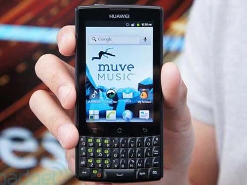 Ascend Q, smartphone cảm ứng kết hợp bàn phím QWERTY