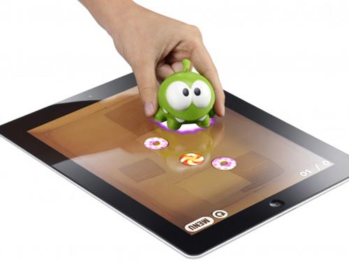 Đồ chơi tương tác với game trên iPad