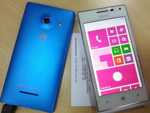 Huawei Ascend W1 chạy WP8 và Samsung Galaxy S2 Plus