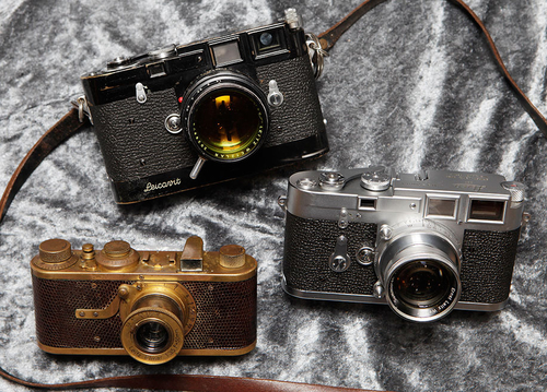Gần 100 tỷ đồng cho 3 mẫu máy ảnh cổ của Leica