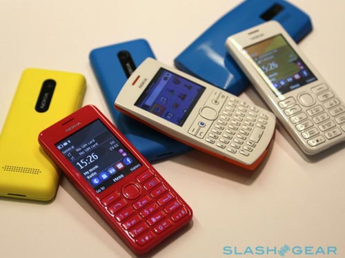 Nokia Asha 205, "điện thoại Facebook" giá 62 USD