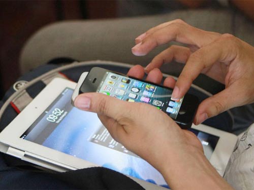 iPhone 5 xách tay không “ngán” hàng chính hãng