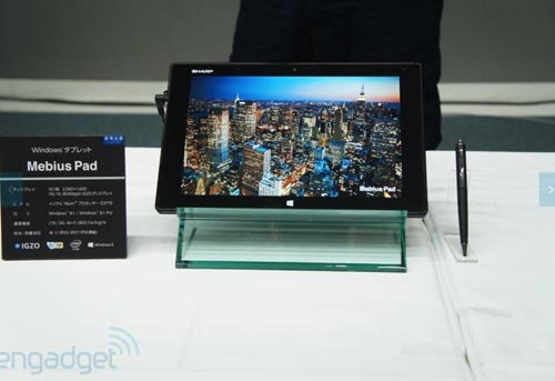 Sharp ra mắt tablet Windows 8 chống nước