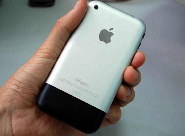 iPhone 2G được săn đón với giá ngang ngửa 5S