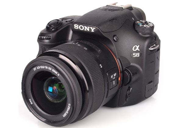 Máy ảnh DSLR tầm 12 triệu đồng cho người mới chơi