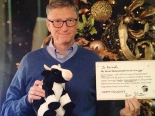 Bill Gates bất ngờ trở thành ông già Noel