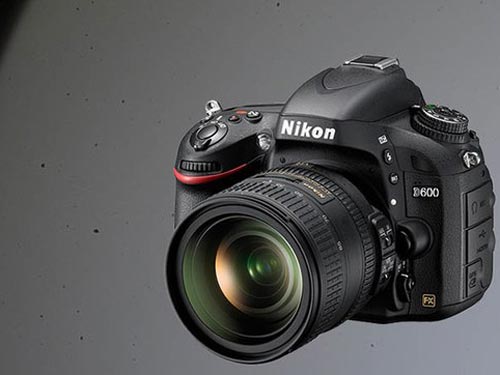 Nikon thay thế màn trập miễn phí cho D600 vì lỗi bụi cảm biến