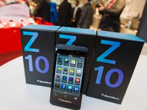 BlackBerry Z10 đại hạ giá, hàng xách tay lỗ nặng