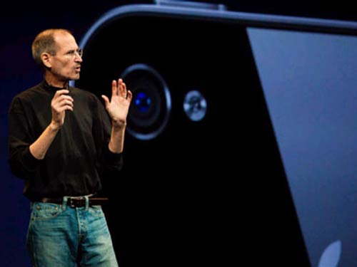 Thiên tài Steve Jobs đột ngột từ chức CEO Apple