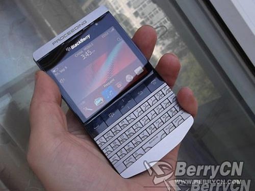 Rò rỉ BlackBerry Bold Touch 9980?