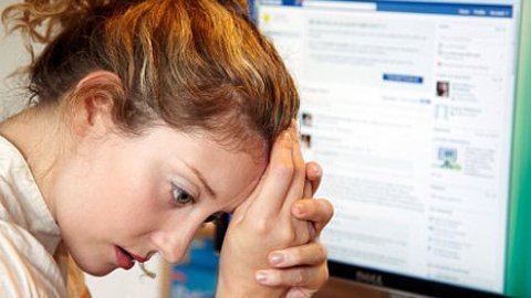 Ly dị vì chồng không nhận kết hôn trên Facebook