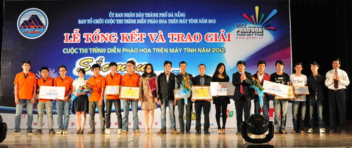 Trao giải thưởng Cuộc thi Trình diễn pháo hoa trên máy tính 2012