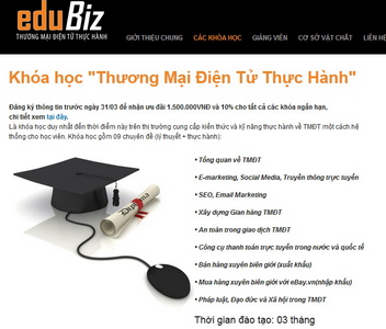 Học viện thương mại điện tử thực hành đầu tiên