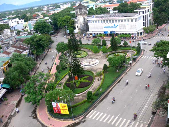 Quảng Ngãi và TP. Hồ Chí Minh hợp tác xây dựng khu công nghiệp CNTT tập trung