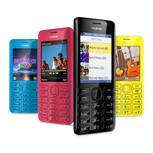 Nokia tặng điện thoại cho khách hàng sắm Windows Phone