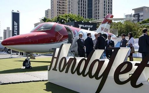 HondaJet, chiếc máy bay phản lực dành cho doanh nghiệp với mức giá bình dân do Honda sản xuất.