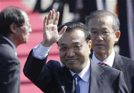 Thủ tướng Trung Quốc Lý Khắc Cường tới Seoul hôm 31-10. Ảnh: AP