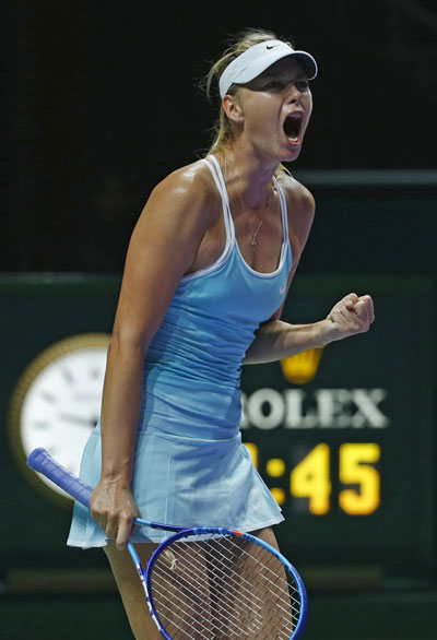 
Sharapova phấn khích sau chiến thắng ngược dòng trước Radwanska tối 25-10 Ảnh: REUTERS
