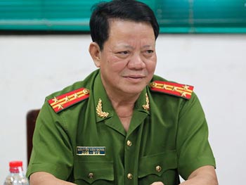 Đại tá Nguyễn Văn Dung, Trưởng Phòng Cảnh sát Quản lý hành chính về trật tự xã hội (PC64) Công an TP HCM