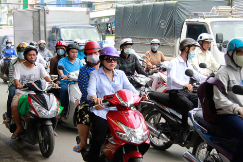 Sắp tới, xe máy sẽ không phải đóng phí bảo trì đường bộ Ảnh: Hoàng Triều
