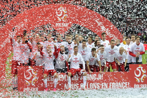 Ba Lan giành vé dự VCK như giành ngôi vô địch một giải đấu