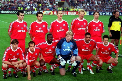Đội hình Bayern Munich mùa bóng 2001-2002