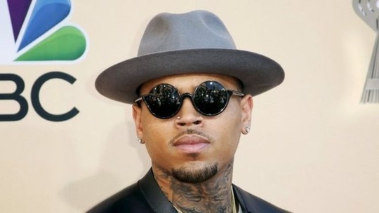 
Nam ca sĩ Chris Brown phải hủy sô vì lỗi lầm trong quá khứ
