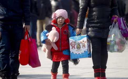 
Trung Quốc khuyến khích người dân sinh 2 con. Ảnh: SCMP
