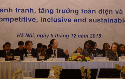 
Thủ tướng Nguyễn Tấn Dũng trao đổi về các mục tiêu phát triển trong 5 năm tới của Việt Nam
