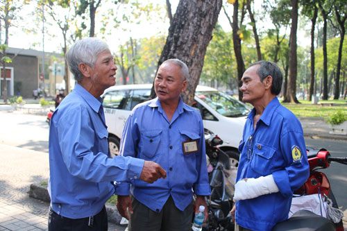 Đoàn viên Nghiệp đoàn Xe ôm quận 1, TP HCM có nhiều hoạt động tương trợ nhau trong công việc, cuộc sống Ảnh: HỒNG ĐÀO