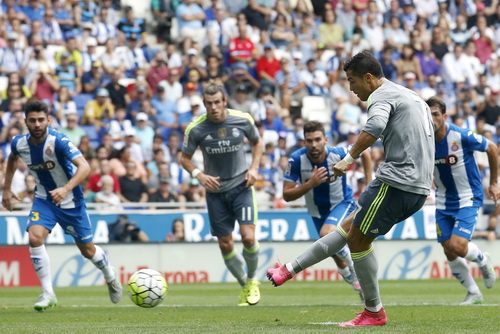 Ronaldo ghi 5 bàn trong trận đấu với Espanyol hồi tháng 9