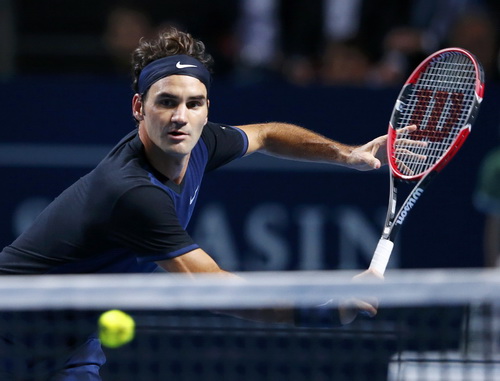 Federer thể hiện bản lĩnh của cựu số 1 thế giới