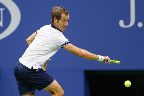 Richard Gasquet thi đấu vật vờ ở tứ kết