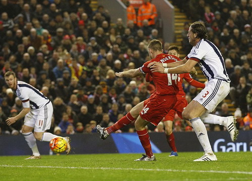 Henderson ghi bàn cho Liverpool đầu trận