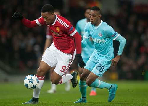 Anthony Martial chơi dưới sức trên sân nhà Old Trafford