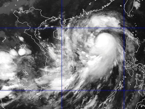 Ảnh mây vệ tinh cơn bão số 4. Ảnh: Trung tâm Dự báo khí tượng thủy văn Trung ương