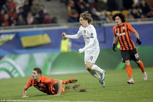 Luka Modric với pha lập công đẹp mắt